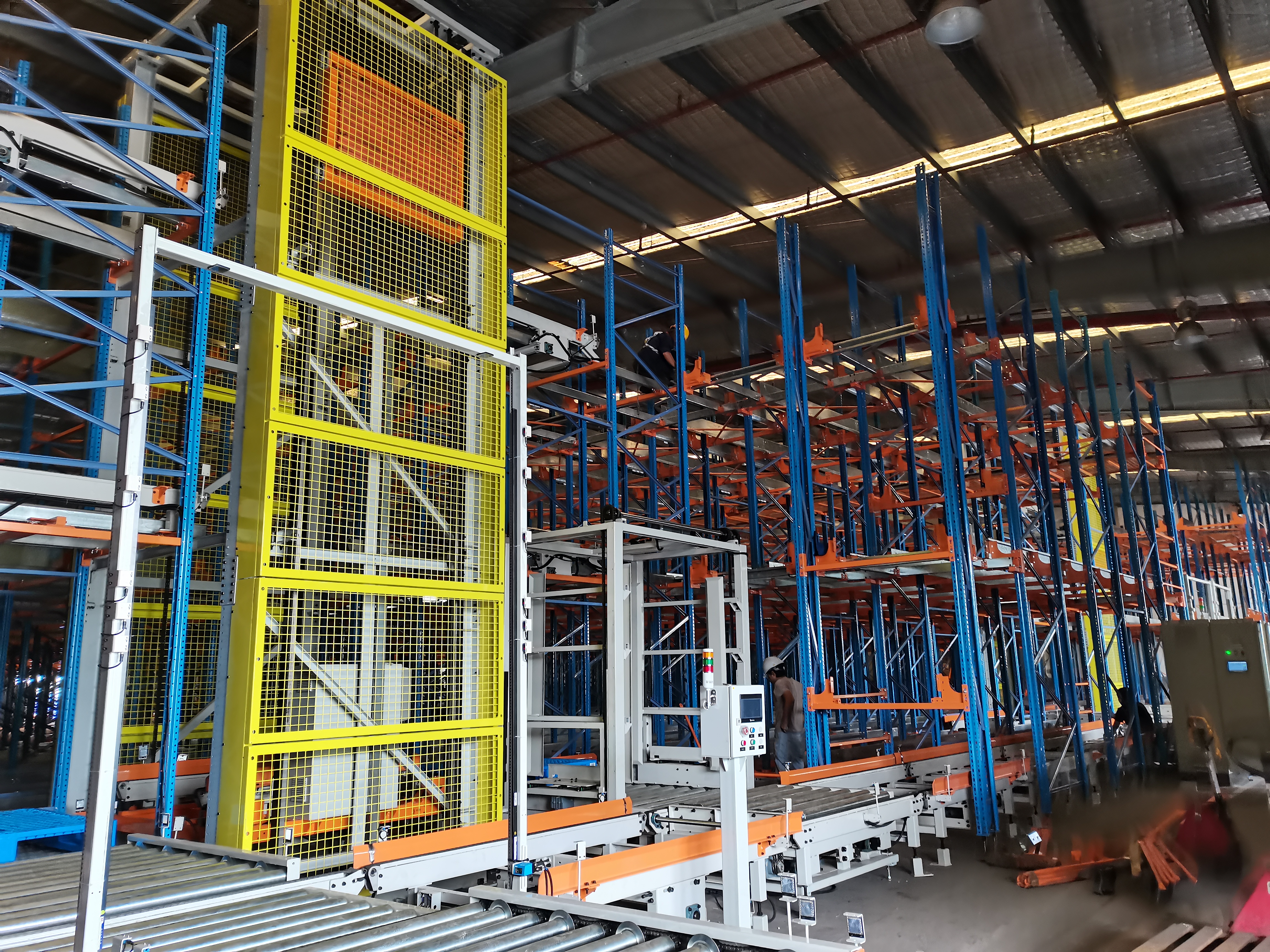 自動(dòng)化立體倉(cāng)儲(chǔ)在食品飲料行業(yè)倉(cāng)庫(kù)的應(yīng)用